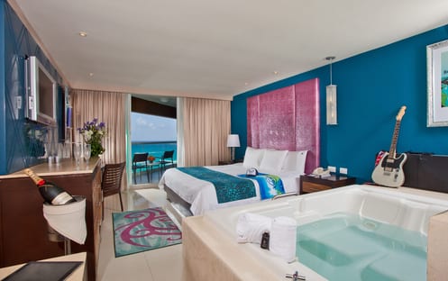 Deluxe Ocean View King Bed